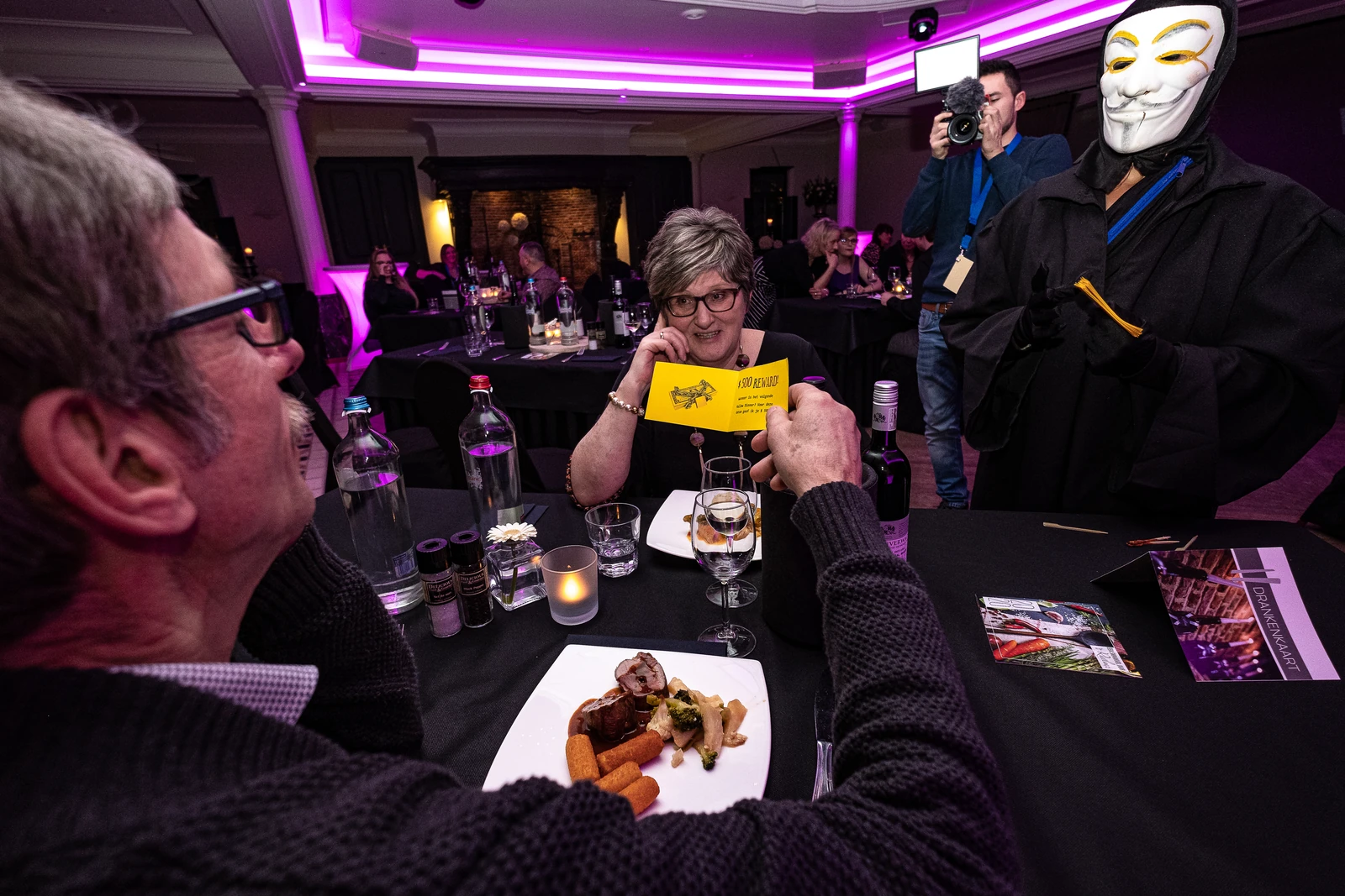 Hallow Dinner — acteurs reageren op gasten tijdens een echte avond