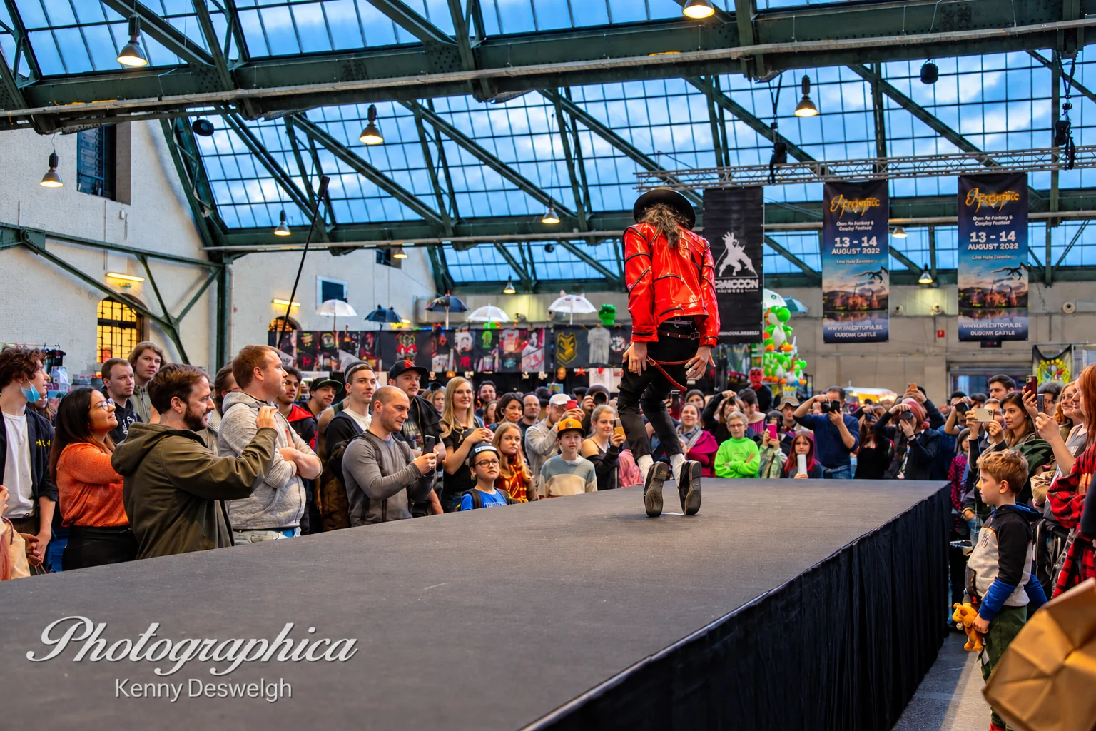 Michael Jackson-tribute op het podium voor het publiek
